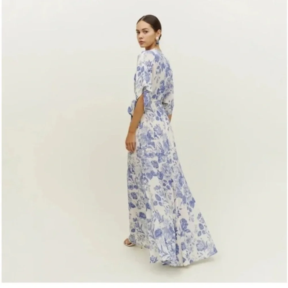 Reformation White and Blue Floral Maxi Dress Medium - Picture 5 of 9